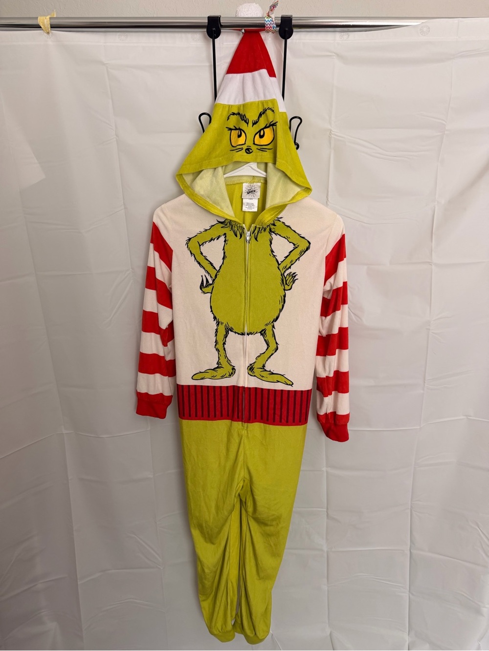 Dr. Seuss Grinch Green Red White Hooded Kids Sleep Sack Pajamas